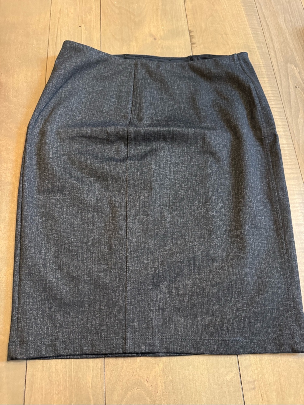 Liverpool Size 2P BIA Skirt Gray